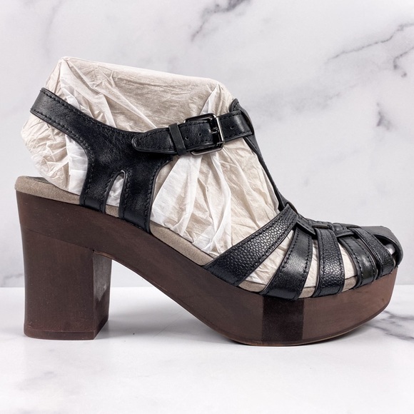 earth cerris platform sandal